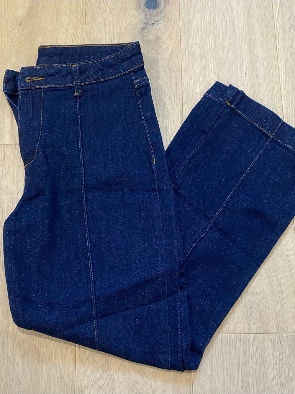 Zara | Crop Flare Mid Rise Blue Jeans 💙